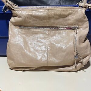 HOBO Neutral Beige Leather Hobo Shoulder Bag - Stylish Everyday Carry